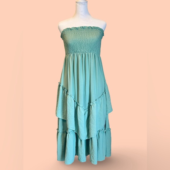 SHEIN Straplesss Smocked Layered Mint MIDI Dress Sz L *BRAND NEW* - Picture 1 of 3
